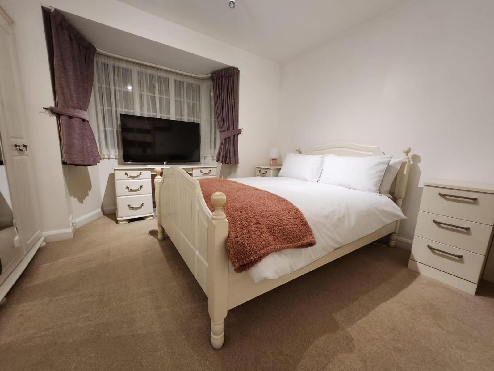 D Elmdon Homestay Shared 4 Bedrooms Μπέρμιγχαμ Εξωτερικό φωτογραφία