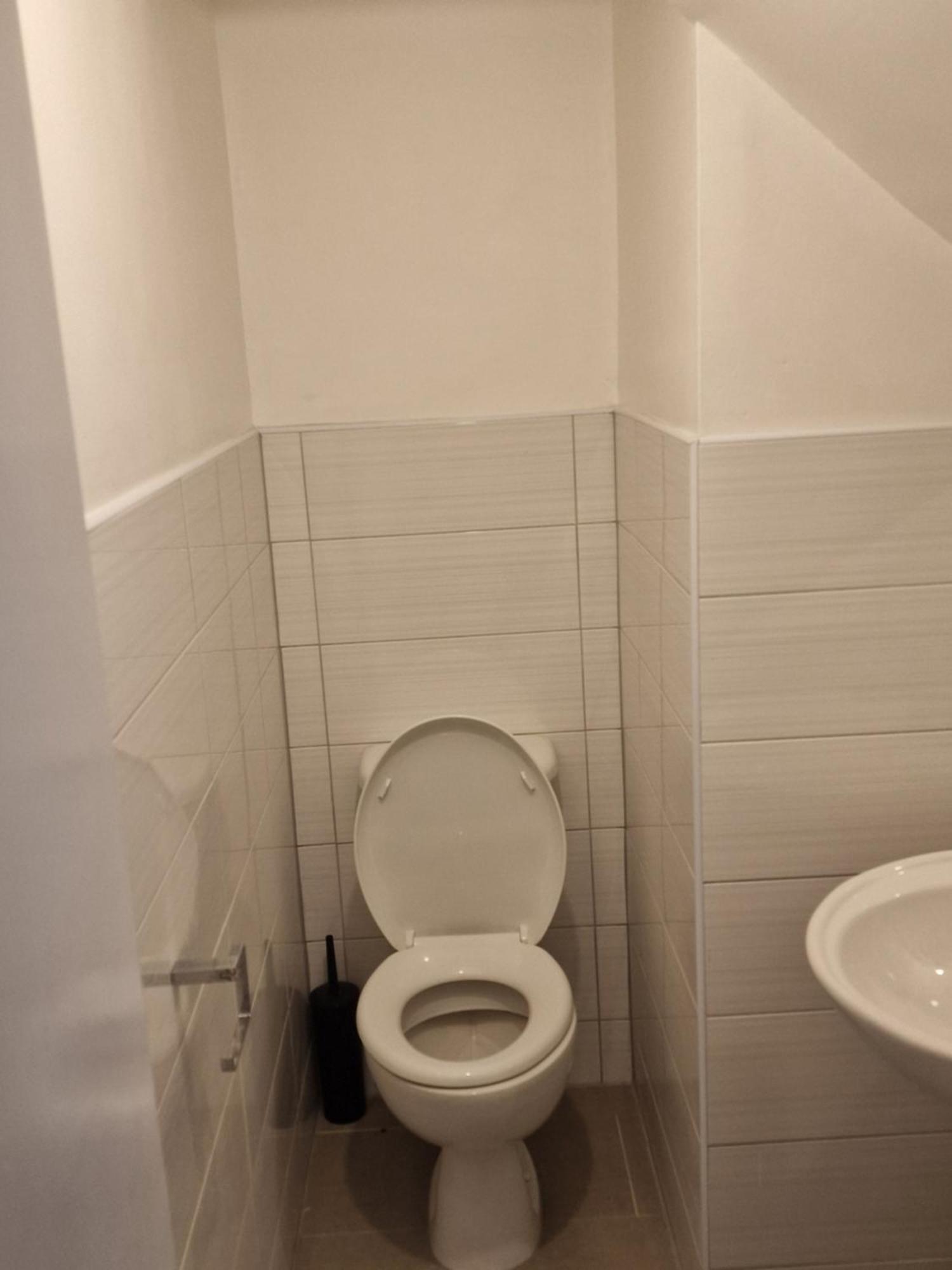 D Elmdon Homestay Shared 4 Bedrooms Μπέρμιγχαμ Εξωτερικό φωτογραφία