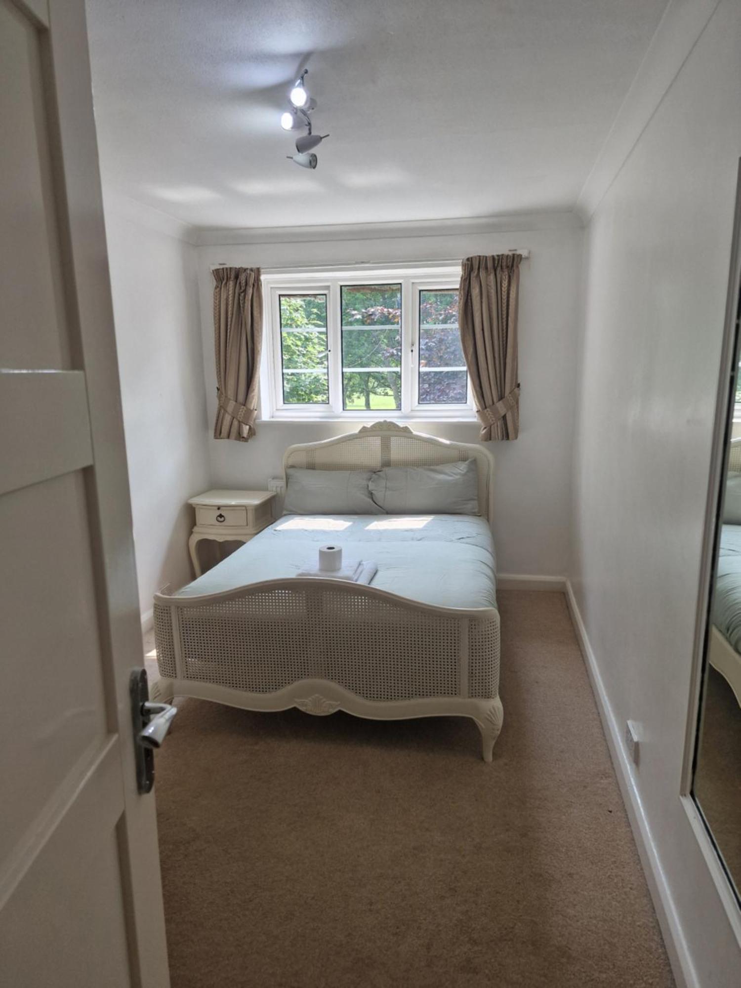 D Elmdon Homestay Shared 4 Bedrooms Μπέρμιγχαμ Εξωτερικό φωτογραφία