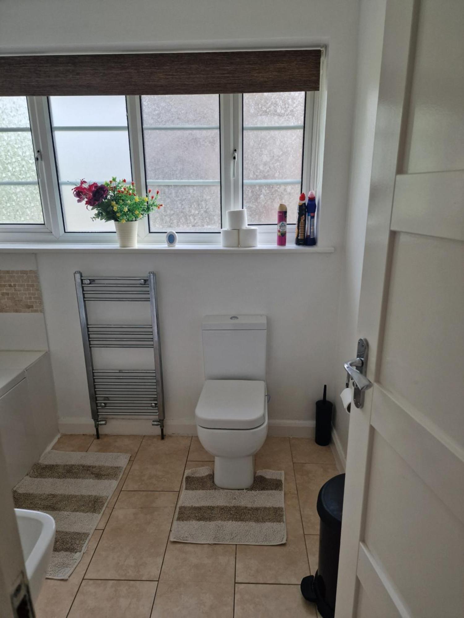 D Elmdon Homestay Shared 4 Bedrooms Μπέρμιγχαμ Εξωτερικό φωτογραφία